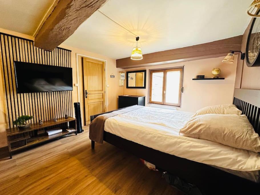 Le Refuge Apartment Laon Luaran gambar
